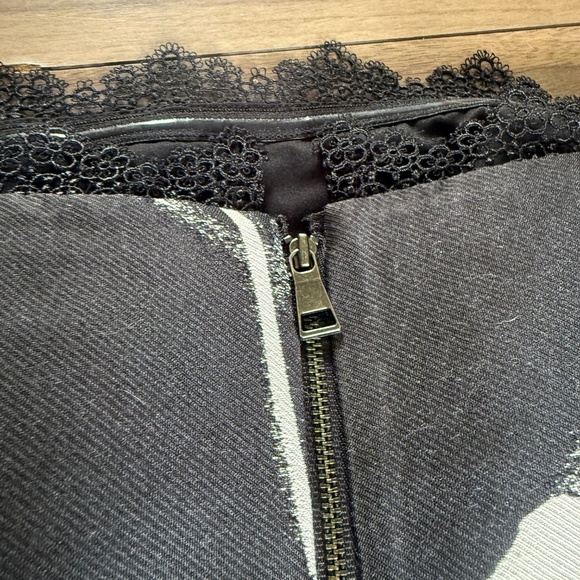 Anthropologie | Sachin + Babi Off-Shoulder Crop Top | Size 4 | - Picture 6 of 7